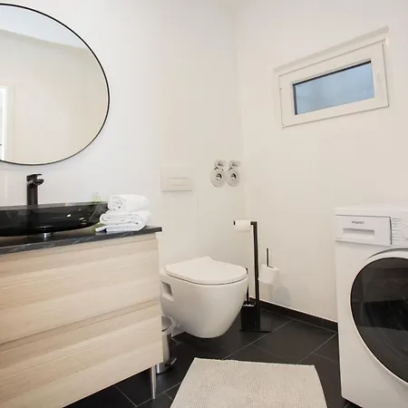 Welcome In - 'heideblick', Met Terras En Dichtbij De Skipistes 빈터베르크